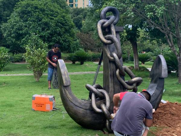 雕塑工藝——玻璃鋼雕塑制作